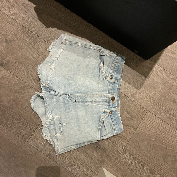 Wrangler Shorts - Picture 3 of 3